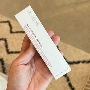 🌟NIB🌟SERUMKIND Black Blossom Hand Serum 1.69oz/Still Sealed